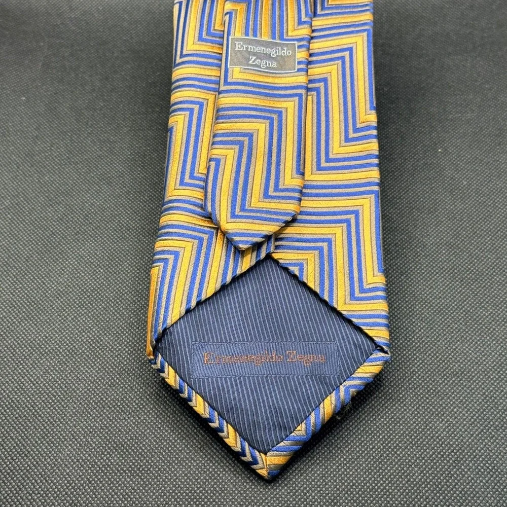 Ermenegildo Zegna Blue Gold Chevron Silk Tie Luxury 3.5